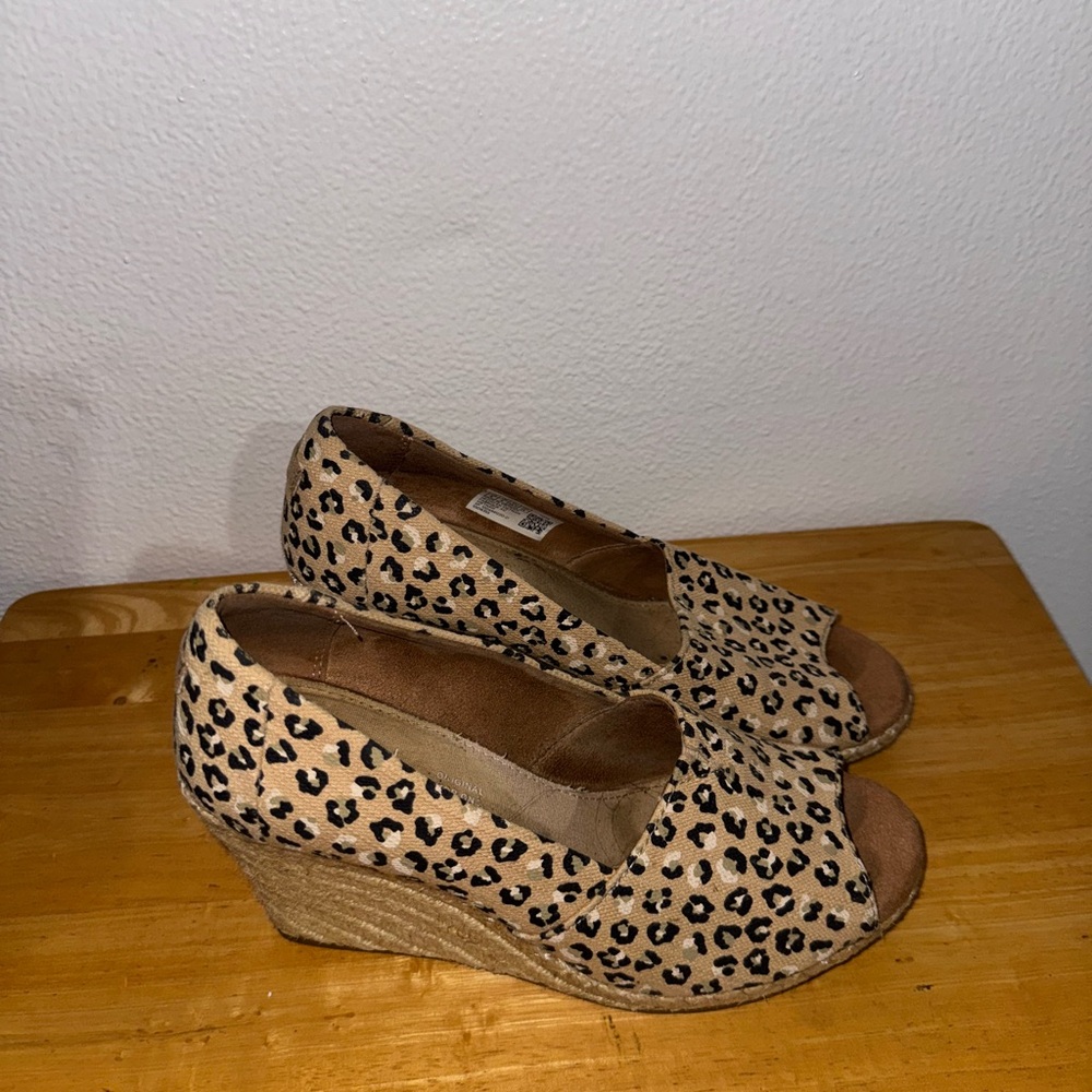 Toms Tan and Black Wedge Shoes